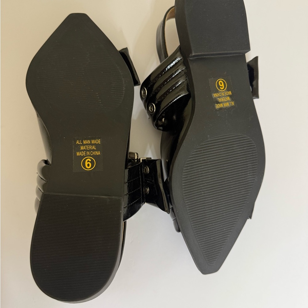 Soda Select Faux Black Patton Buckle Flats NWOT/Box - Picture 5 of 9